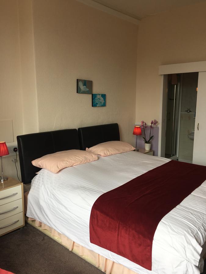 Adelphi Guest House Douglas Bagian luar foto